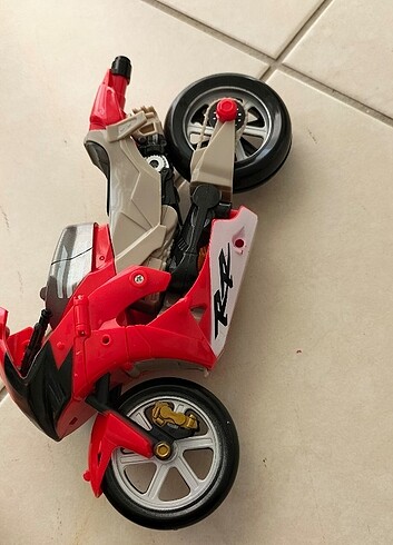 Oyuncak motor
