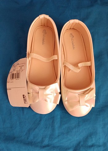 Lc Waikiki Kız Çocuk Bej Fiyonk Detaylı Babet