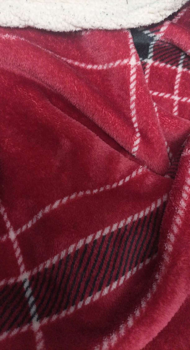 Kırmızı Ekose Desenli Yumuşak Battaniye - Görsel 4