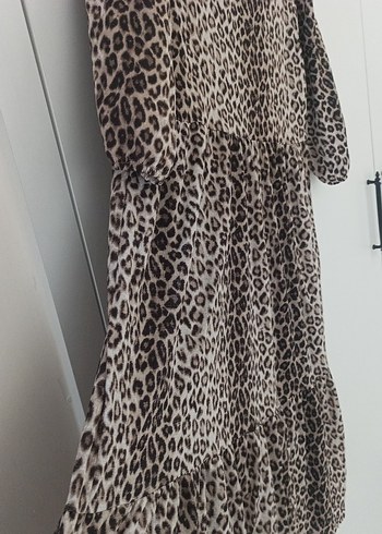 Leopar Desenli V Yakalı Uzun Elbise - Görsel 4