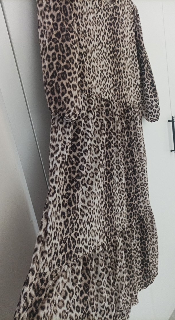 Leopar Desenli V Yakalı Uzun Elbise - Görsel 4