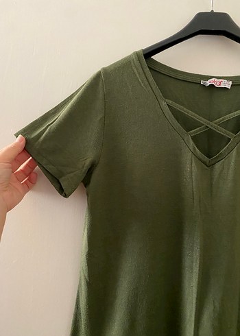 Yeşil V Yaka Salaş Kadın simli Tişört - Görsel 2