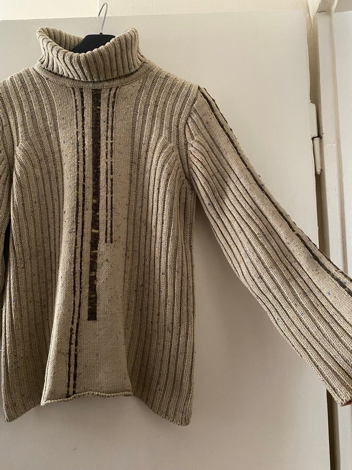 Bej Boğazlı Yün Kadın Kazak - Görsel 4