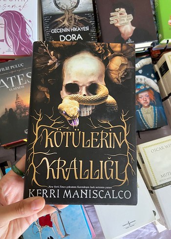 Kötülerin Krallığı - Kerri Maniscalco