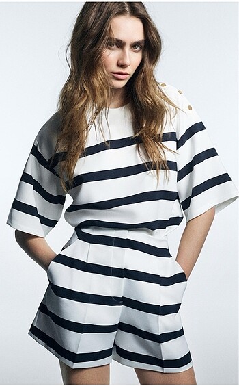 Çizgili T-shirt Zara