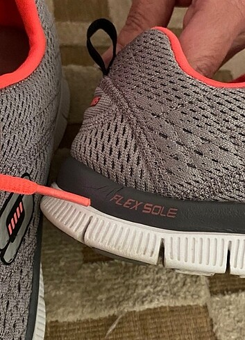 Skechers spor ayakkabı