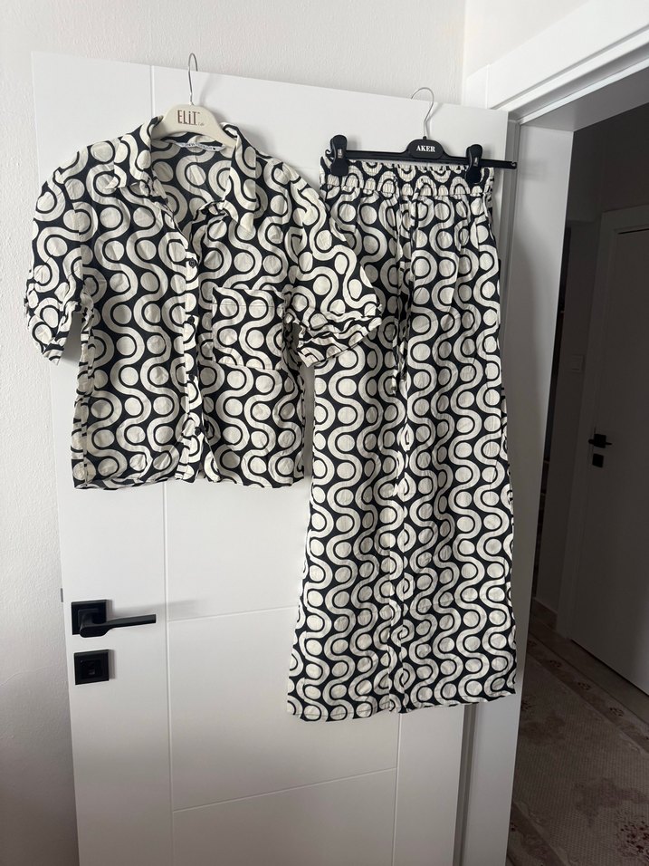 Kısa Kollu, Puantiyeli Kadın Zara  Takımı - Görsel 2