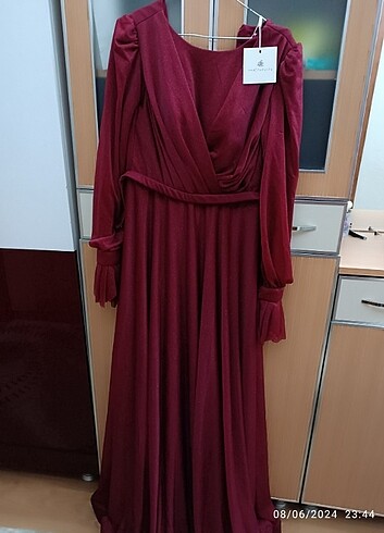 Bordo simli tesettür abiye  - Görsel 2