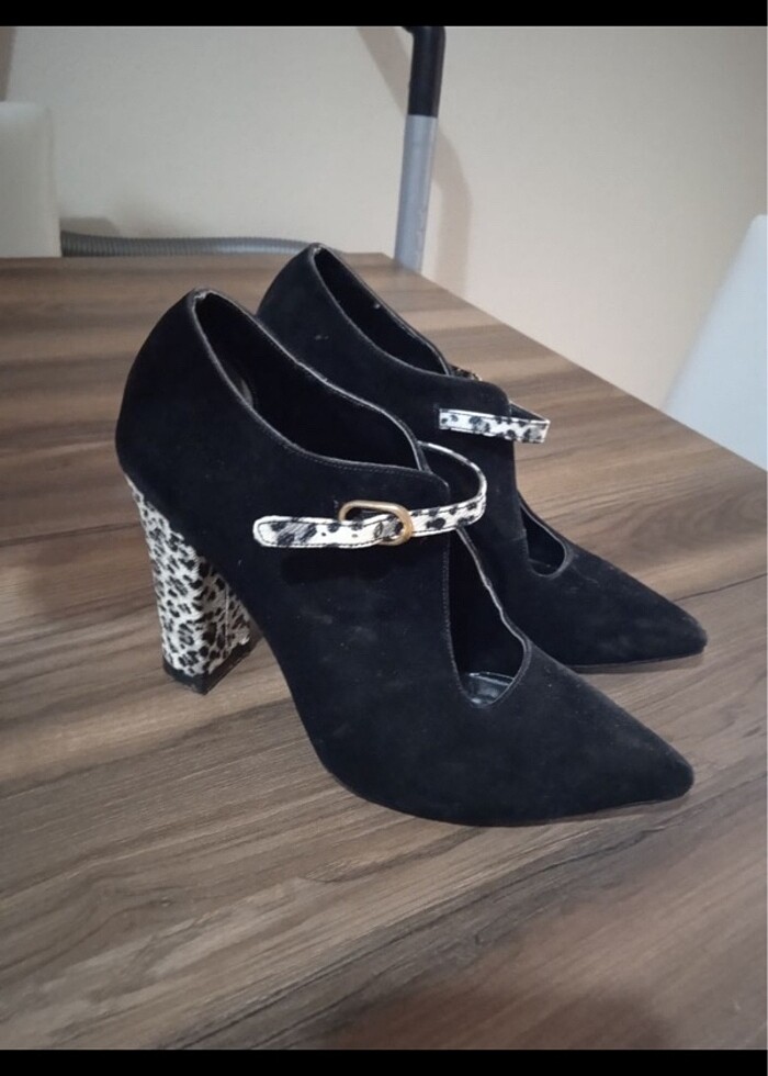 Topuklu ayakkabı - Görsel 3