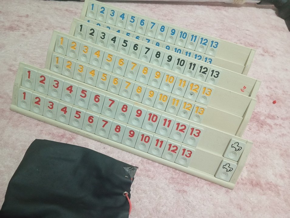 Beyaz ve Gri Okey Oyunu takımı - Görsel 5