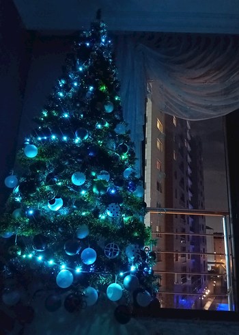 büyük boy yoğun dallı yılbaşı ağacı - Görsel 2