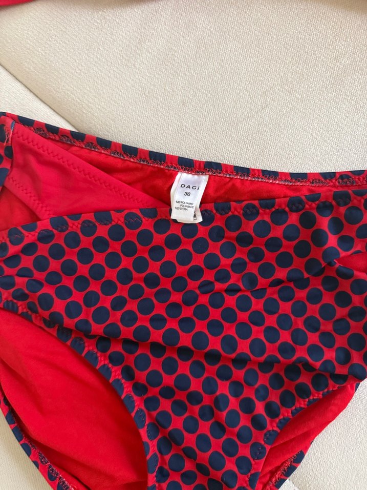 Koyu Kırmızı Mini Bikini Üstü ve Puantiyeli Yüksek Bel Alt - Görsel 4