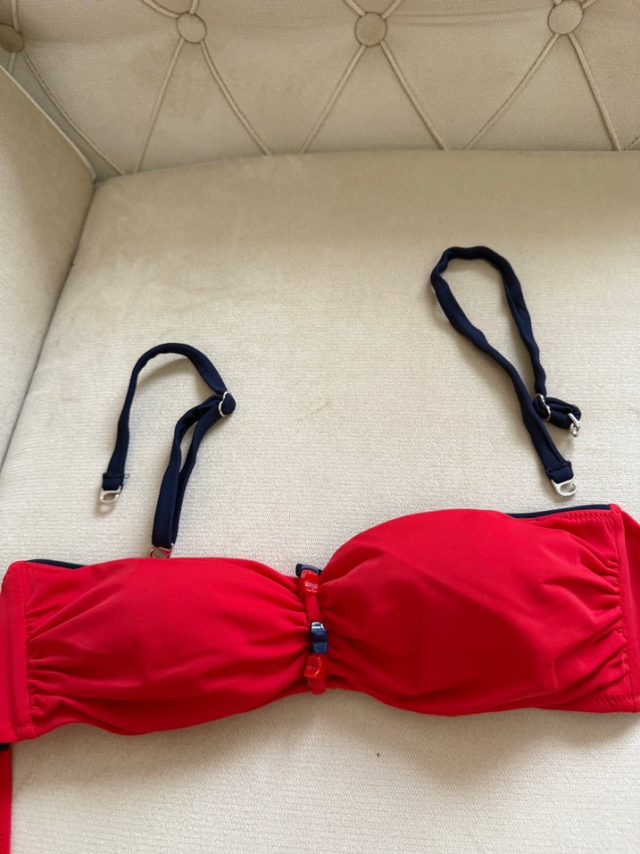 Koyu Kırmızı Mini Bikini Üstü ve Puantiyeli Yüksek Bel Alt - Görsel 2