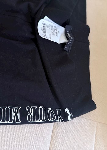 Siyah Baskılı Günlük Kadın Tayt - Görsel 3