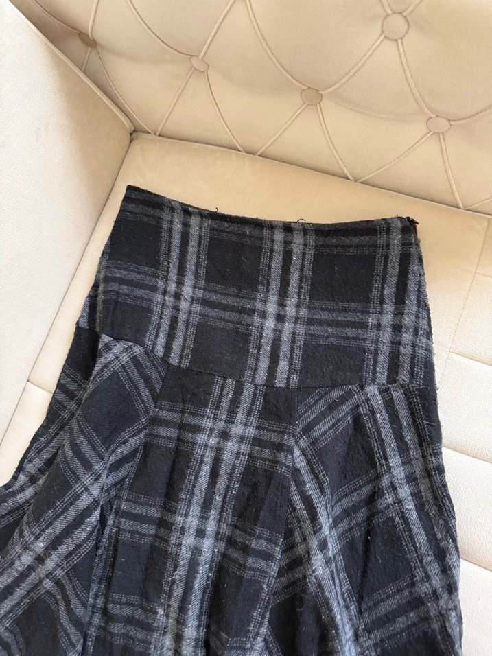 Gri Ekoseli Midi Uzun Etek - Görsel 3