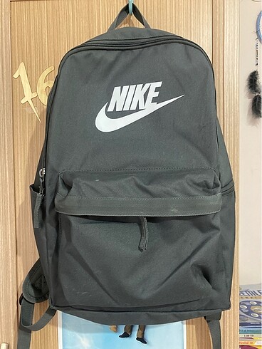 Nike sırt çantası