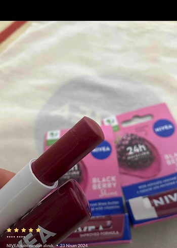 NIVEA böğürtlen Parlaklık Dudak Balmı - Görsel 4