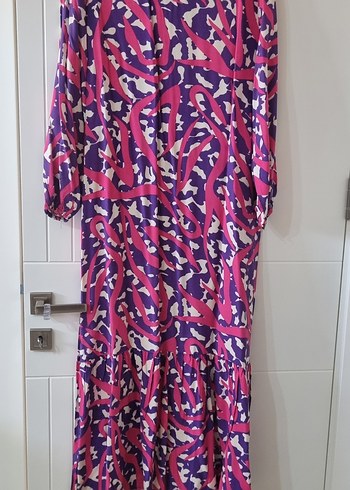 Uzun Kol Renkli Bağlama Desenli Uzun Elbise - Görsel 3