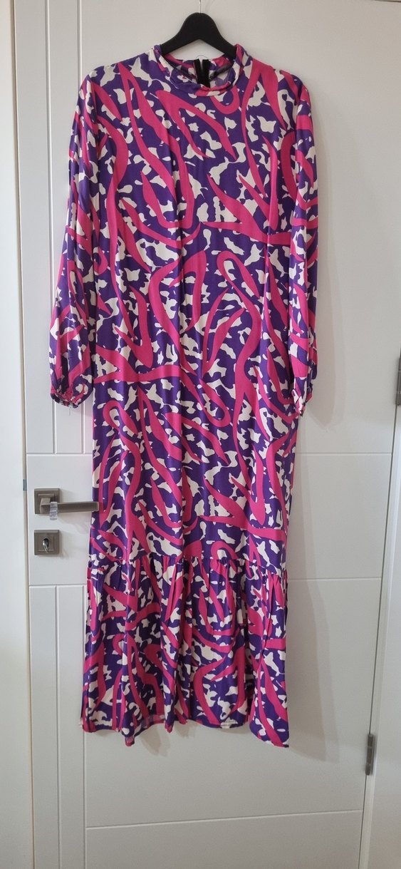 Uzun Kol Renkli Bağlama Desenli Uzun Elbise - Görsel 3