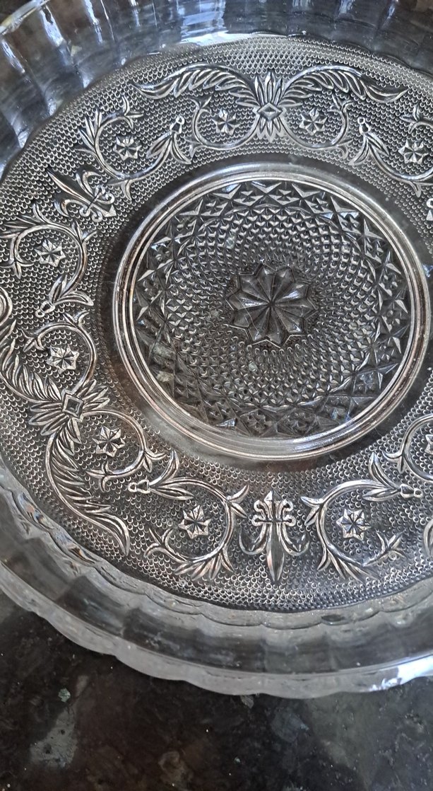 İşlemeli Gri Cam Tabak - Görsel 2