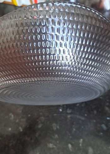 Bej Şeffaf Desensiz Tabak - Görsel 2