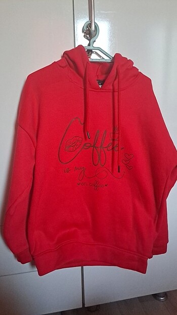 Kırmızı Sweatshirt 