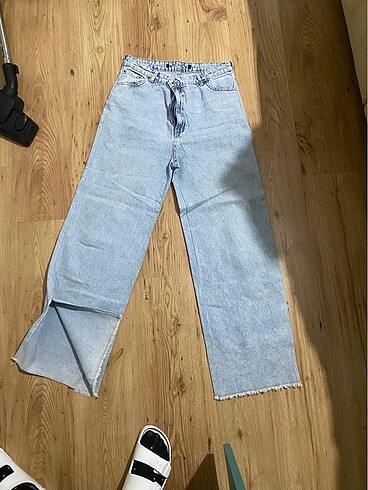 Jeanss