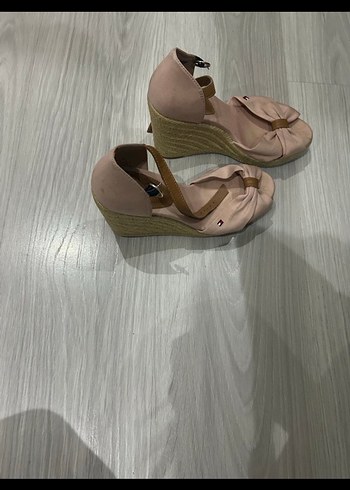 Bej Dolgu Topuklu Kadın Ayakkabı - Görsel 2