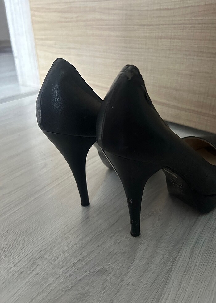 Topuklu ayakkabı - Görsel 3
