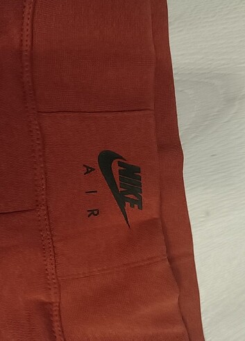 l Beden kırmızı Renk Nike Air Eşorfman Altı