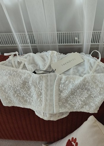 l Beden Yeni etiketli trendyolmilla dantel büstiyer