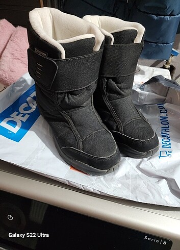 Decathlon Çocuk botu