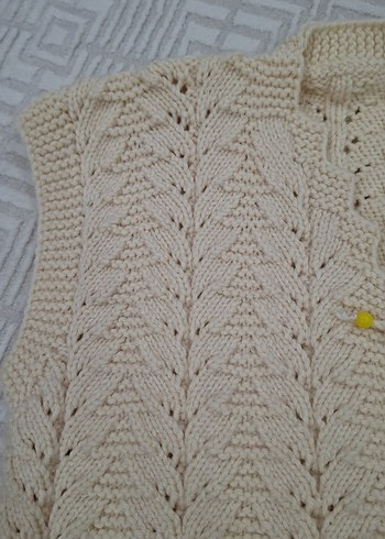 Bej Örgü Kolsuz Kadın Yelek - Görsel 2