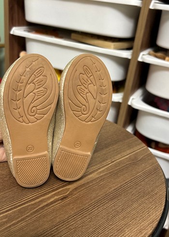 LCW kız Çocuk Altın Rengi Fiyonk Detaylı Babet - Görsel 5