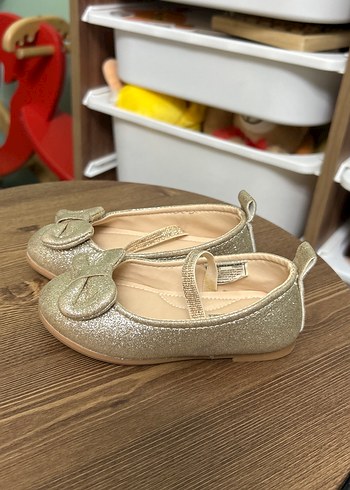 LCW kız Çocuk Altın Rengi Fiyonk Detaylı Babet - Görsel 3