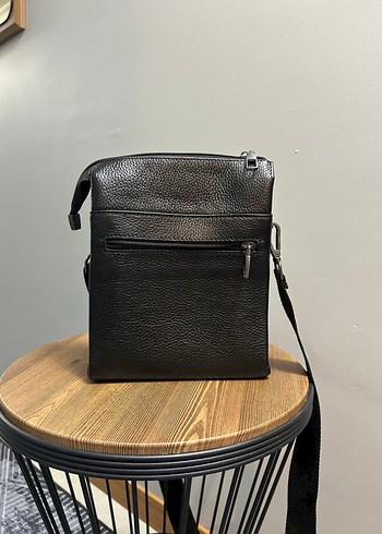 Derimod hakiki deri Erkek Siyah Kapaklı Omuz Çantası - Görsel 4