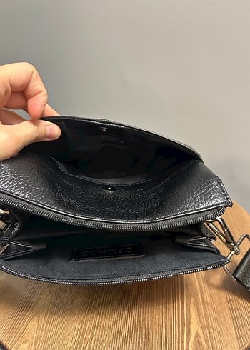 Derimod hakiki deri Erkek Siyah Kapaklı Omuz Çantası - Görsel 7