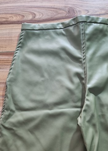 Kadın Haki Mini Deri Şort - Görsel 5