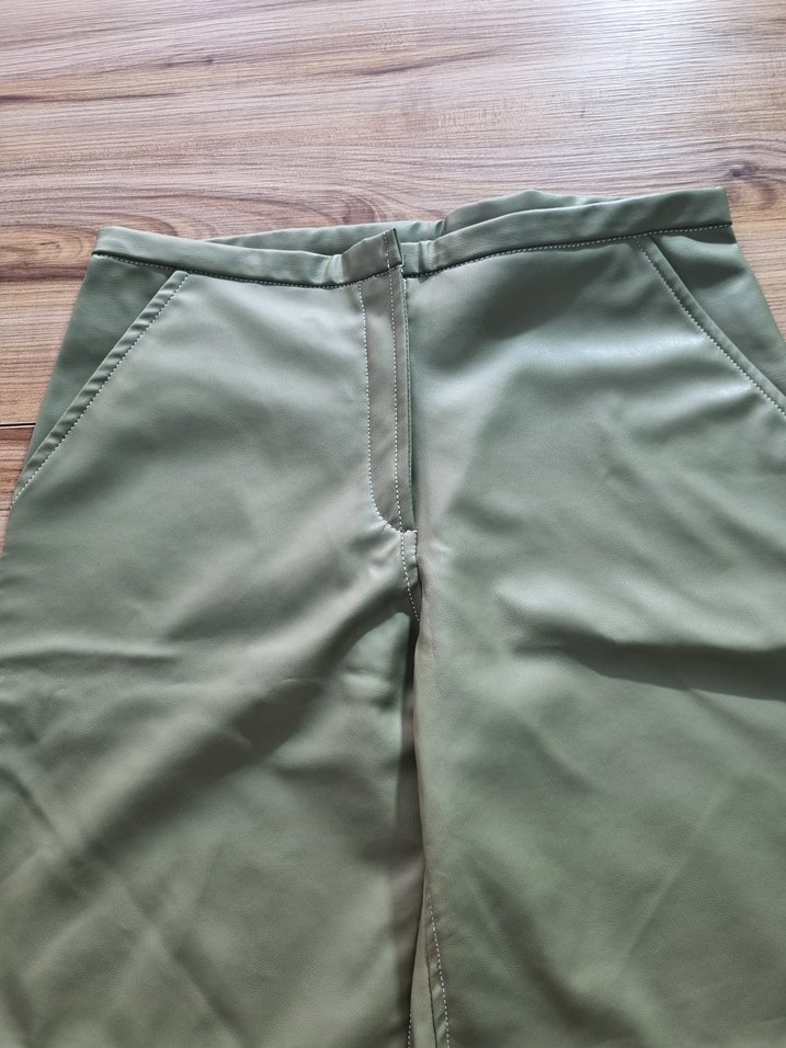 Kadın Haki Mini Deri Şort - Görsel 3