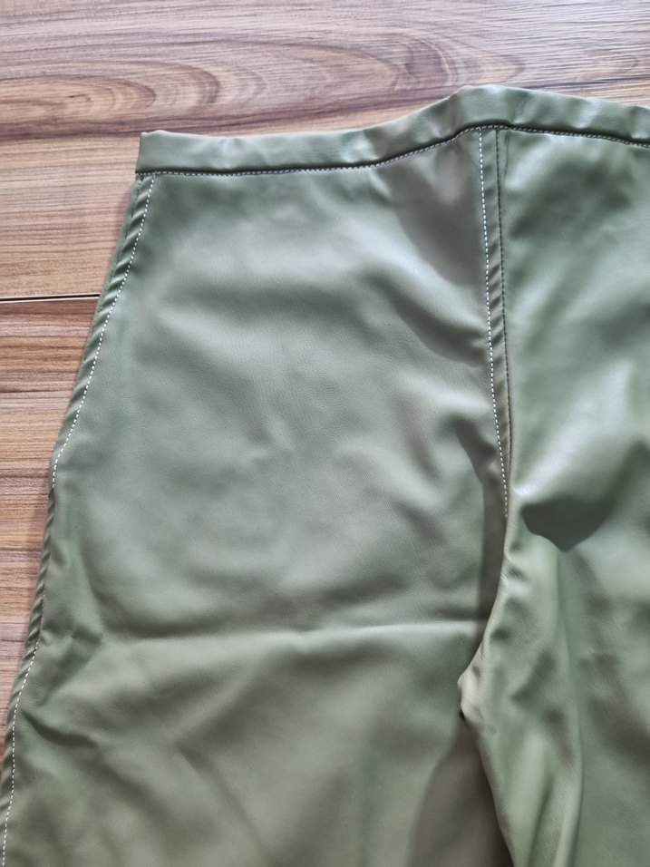 Kadın Haki Mini Deri Şort - Görsel 5