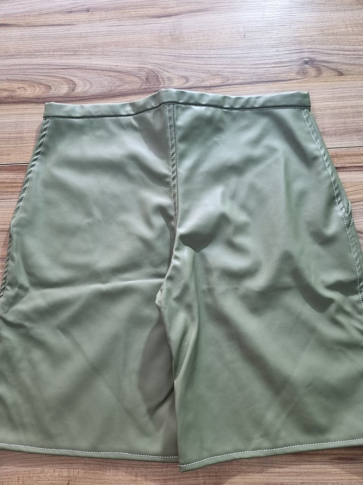 Kadın Haki Mini Deri Şort - Görsel 4