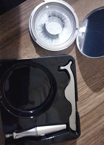 Bonjolie Manyetik Eyeliner ve Takma Kirpik Seti - Görsel 3