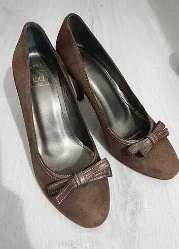 İnci Kahverengi Topuklu Ayakkabı 