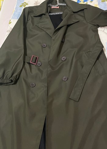 Stradivarius Düğmeli Uzun Yeşil Kadın Trençkot