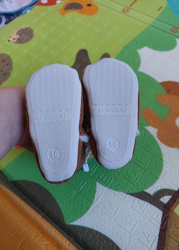 Erkek Bebek Kahverengi Örgü Ev Botu - Görsel 5