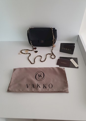 Vakko Orijinal Vakko Siyah Zincirli Capraz Canta