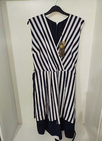 Elbise Lacivert Beyaz 42-44