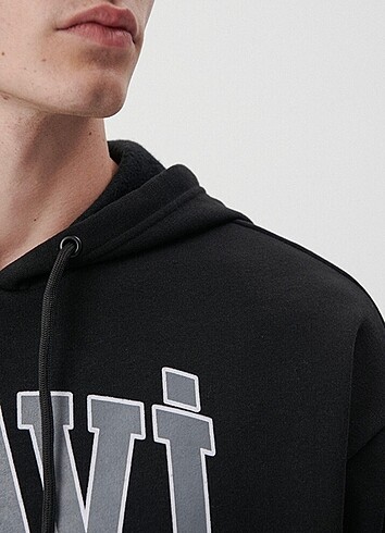 universal Beden Mavi Logolu Unisex Sweatshirt-Siyah