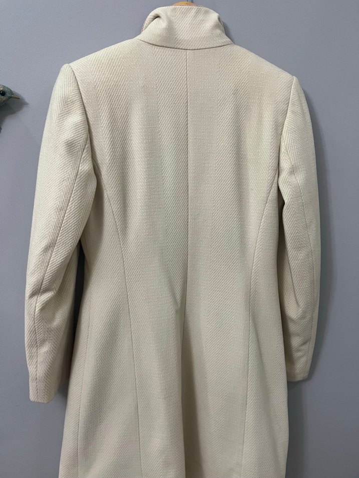 Düğmeli Beyaz Midi Kadın Klasik Palto - Görsel 4