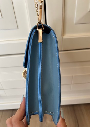 Zincir Detaylı Mavi Deri Kadın Çanta - Görsel 2